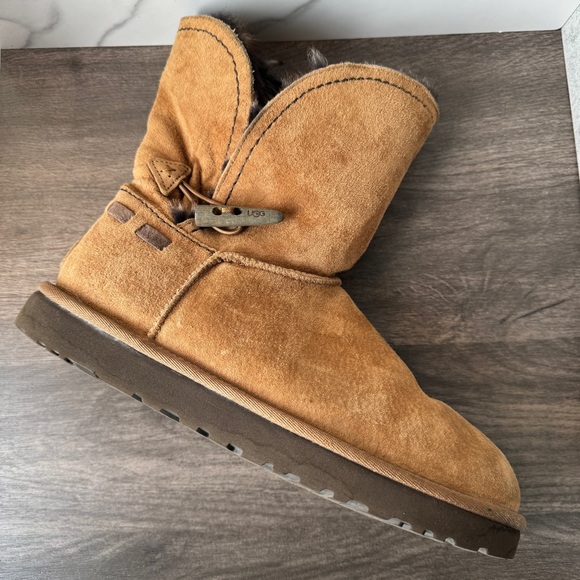UGG Meadow Boot Chestnut Size 10 - Picture 2 of 5